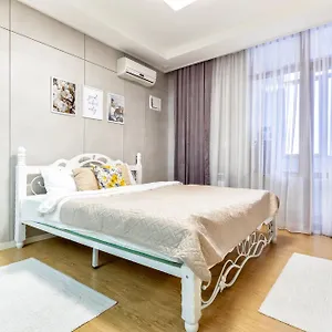 Whitehome Апартаменты